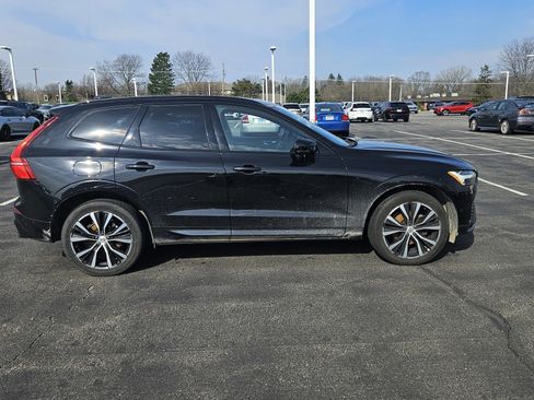Used 2023 Volvo XC60 B5 Plus w/ Protection Package Premier image 3