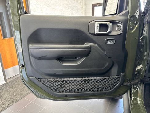 Used 2020 Jeep Wrangler Unlimited Rubicon AWD/4WD image 37