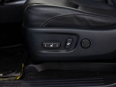 Used 2015 Toyota 4Runner Limited image 17