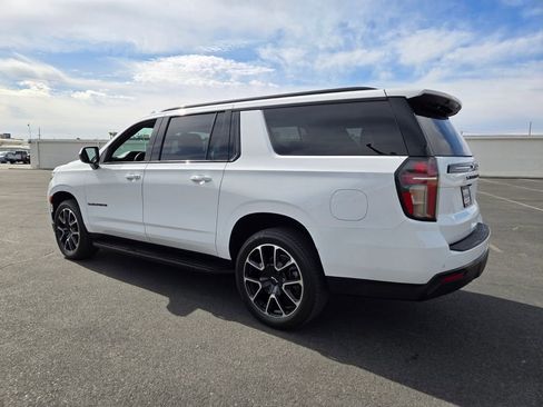 Used 2023 Chevrolet Suburban RST AWD/4WD image 4