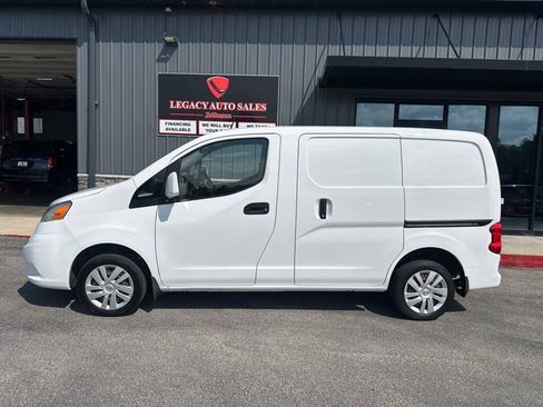 Used 2020 Nissan NV200 SV w/ Sliding Glass Door Package FWD image 2