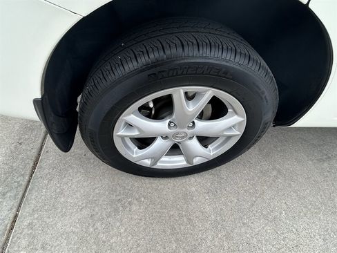 Used 2009 Nissan Rogue SL w/ Premium Pkg FWD image 25