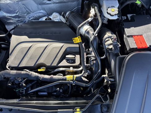 Certified 2024 Chevrolet Trax LS w/ LS Convenience Package image 42