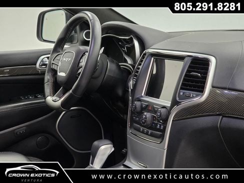 Used 2016 Jeep Grand Cherokee SRT image 13