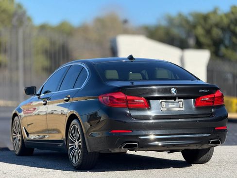 Used 2018 BMW 540i w/ Premium Package image 9
