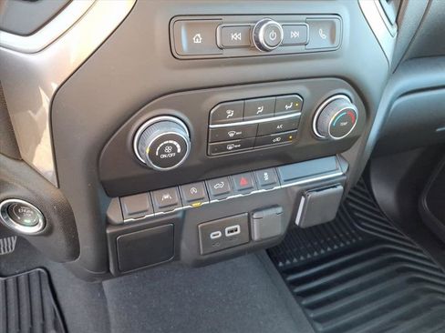 Used 2026 Chevrolet Silverado 1500 Custom image 30