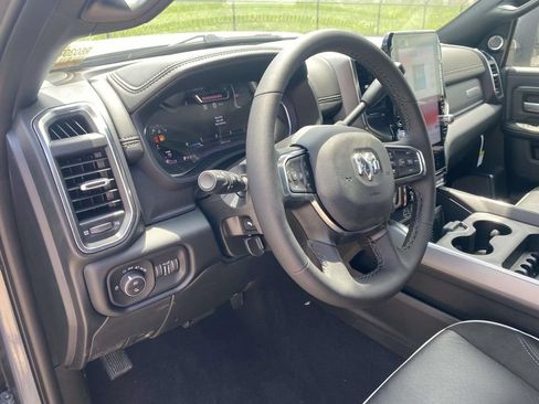 New 2026 RAM 2500 Laramie AWD/4WD image 18