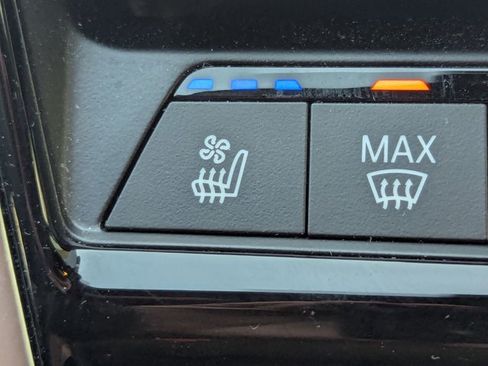 Used 2022 BMW M850i xDrive Convertible AWD/4WD image 20