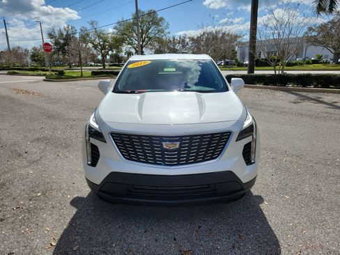 Used 2019 Cadillac XT4 Luxury image 2