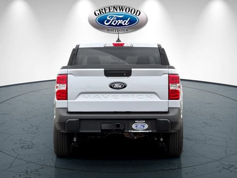 New 2026 Ford Maverick XLT w/ XLT Luxury Package FWD image 5