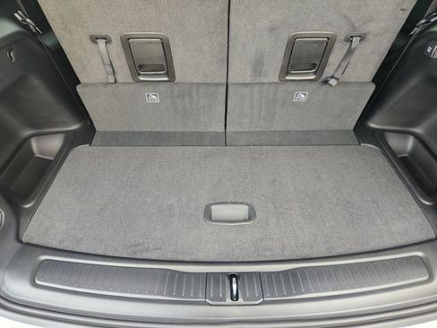 New 2025 Jeep Grand Cherokee L Laredo RWD image 22