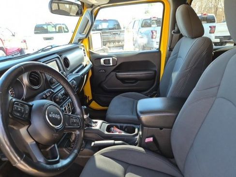 Used 2019 Jeep Wrangler Unlimited Sport S image 17