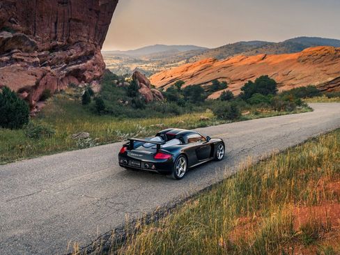 Used 2005 Porsche Carrera GT image 2