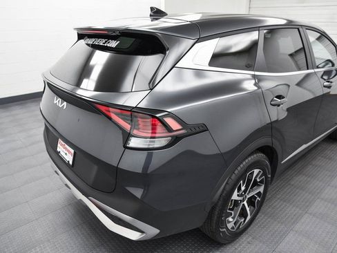 Used 2025 Kia Sportage EX image 9