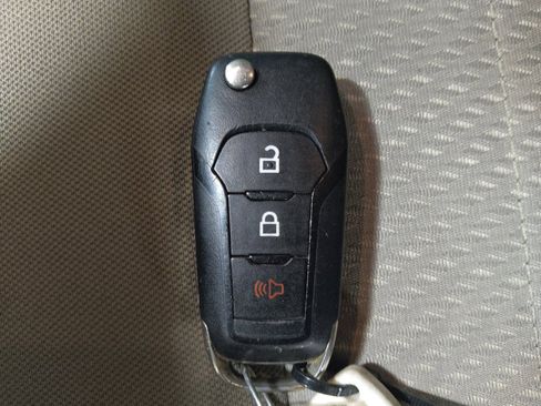 Used 2020 Ford EcoSport S FWD image 32