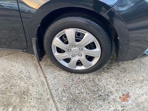 Used 2016 Toyota Corolla LE image 23