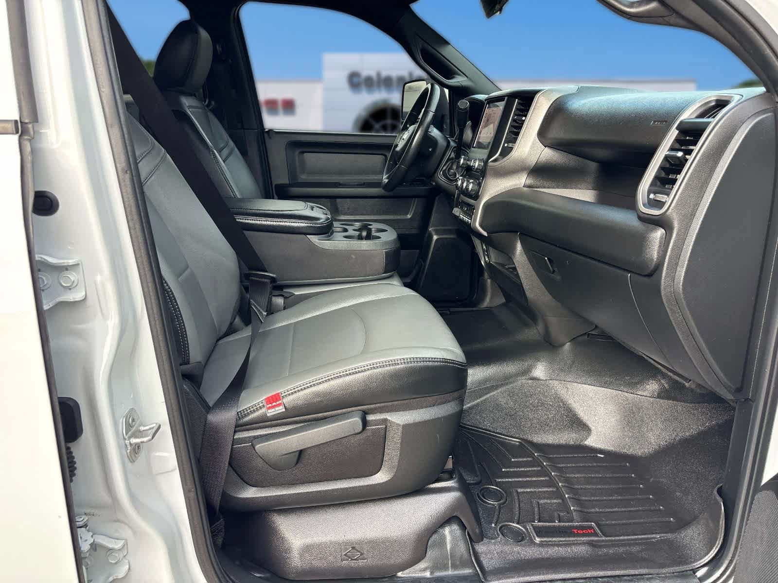 Used 2023 RAM 5500 Tradesman AWD/4WD image 13
