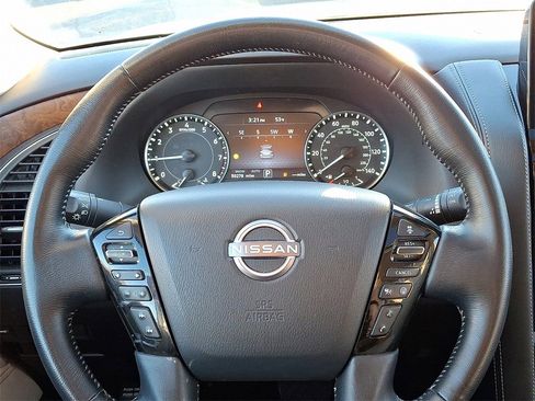 Used 2024 Nissan Armada SL w/ Captain's Chairs Package image 22
