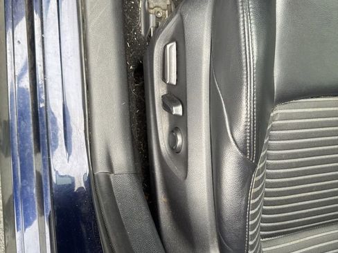 Used 2020 Toyota Corolla XSE image 5