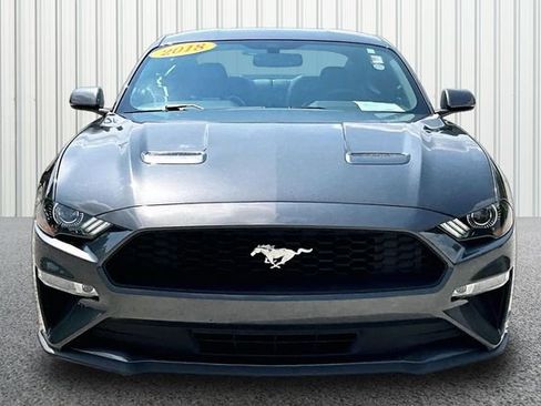 Used 2018 Ford Mustang Premium RWD image 3