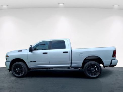 Used 2026 RAM 2500 Big Horn AWD/4WD image 5