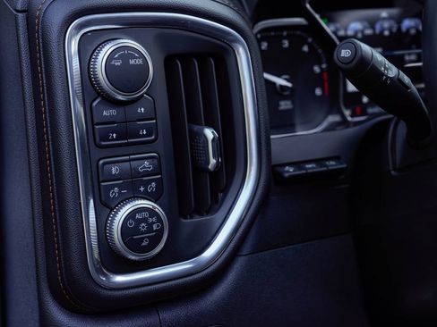Used 2020 GMC Sierra 1500 AT4 w/ AT4 Premium Package AWD/4WD image 11