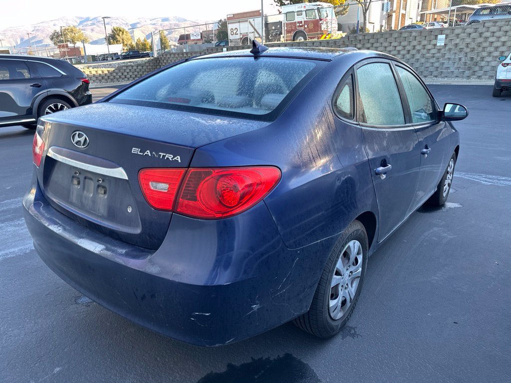 Used 2010 Hyundai Elantra GLS FWD image 4