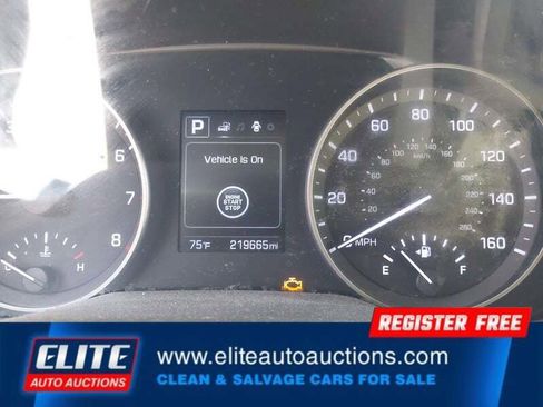 Used 2017 Hyundai Elantra Value Edition image 13