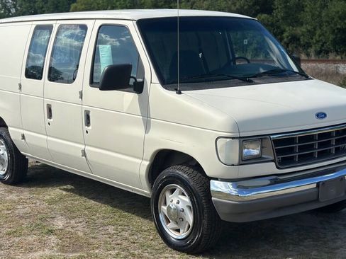 Used 1995 Ford E-250 and Econoline 250 image 2
