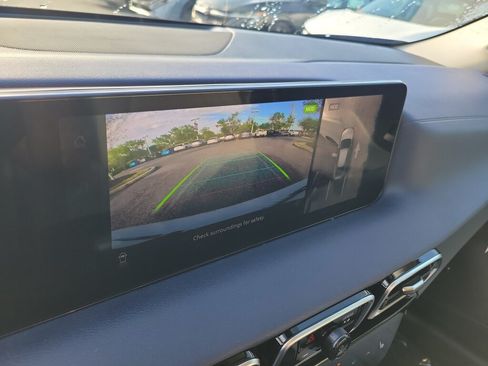 New 2026 Nissan Sentra SL w/ Floor Mat Package FWD image 29