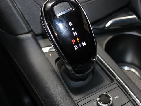 Used 2024 Cadillac XT5 Premium Luxury FWD image 31