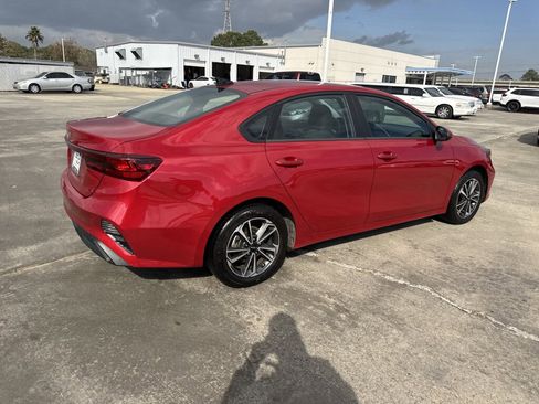 Certified 2024 Kia Forte LXS w/ LXS Technology Package image 14