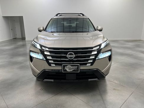 Used 2026 Nissan Rogue Platinum w/ Platinum Premium Package AWD/4WD image 3
