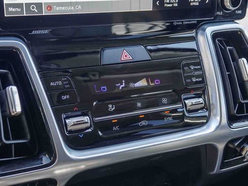 Certified 2023 Kia Sorento SX image 21