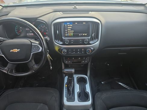 Used 2019 Chevrolet Colorado LT w/ Colorado RST Special Edition image 12