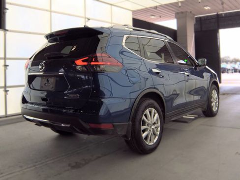 Used 2019 Nissan Rogue S w/ Special Edition Package FWD image 6