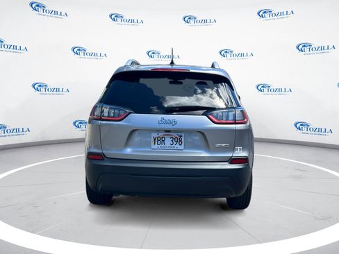 Used 2019 Jeep Cherokee Latitude Plus image 4