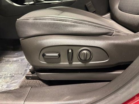 Used 2021 Buick Encore GX Select w/ Advanced Technology Package FWD image 14
