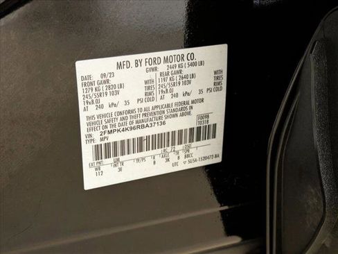Used 2024 Ford Edge Titanium image 23