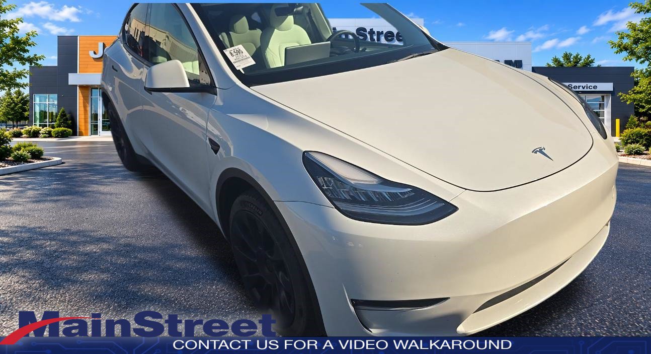 Used 2023 Tesla Model Y AWD image 6
