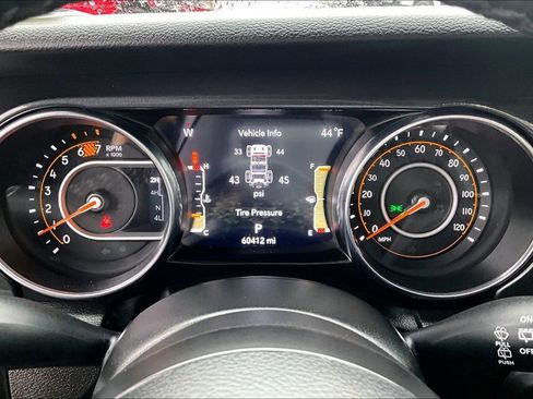 Used 2023 Jeep Wrangler Sport image 20