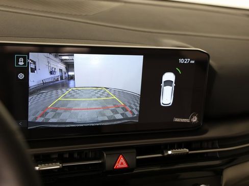 Certified 2026 Kia Sportage EX w/ EX Panorama Roof Package image 18