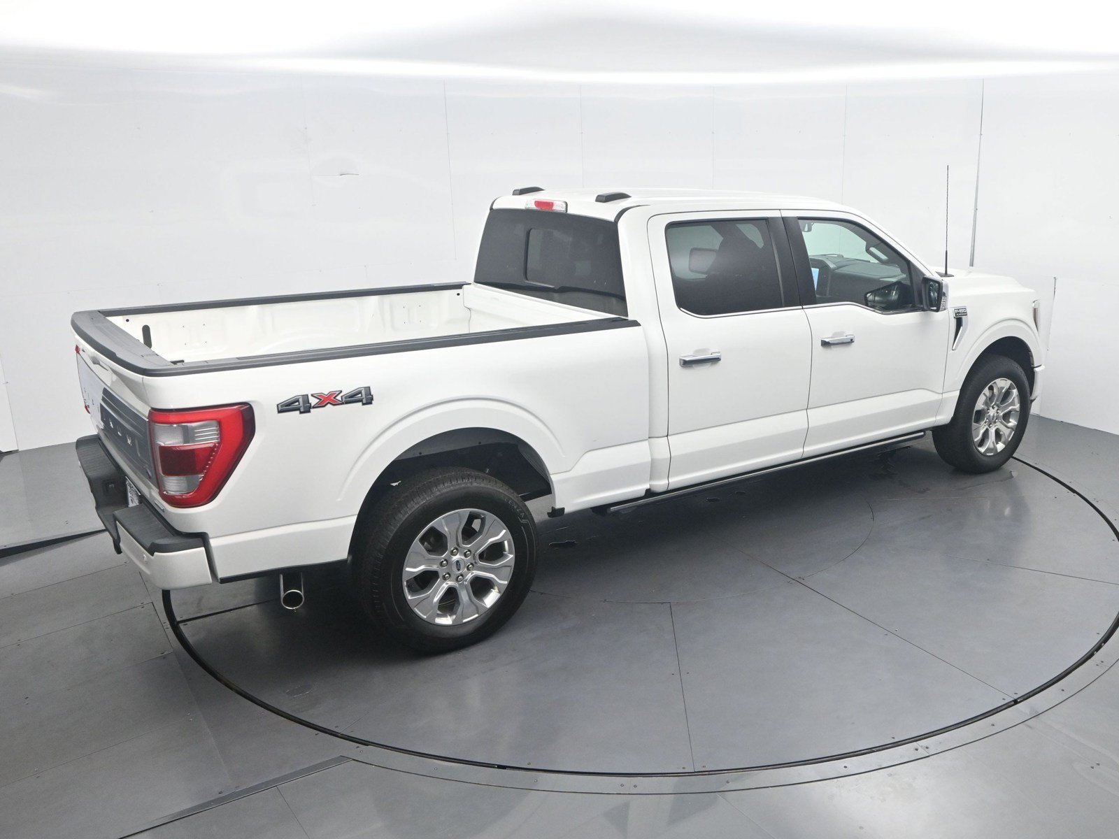 Used 2022 Ford F150 Platinum AWD/4WD image 38