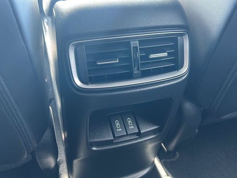 Used 2018 Honda CR-V Touring image 18