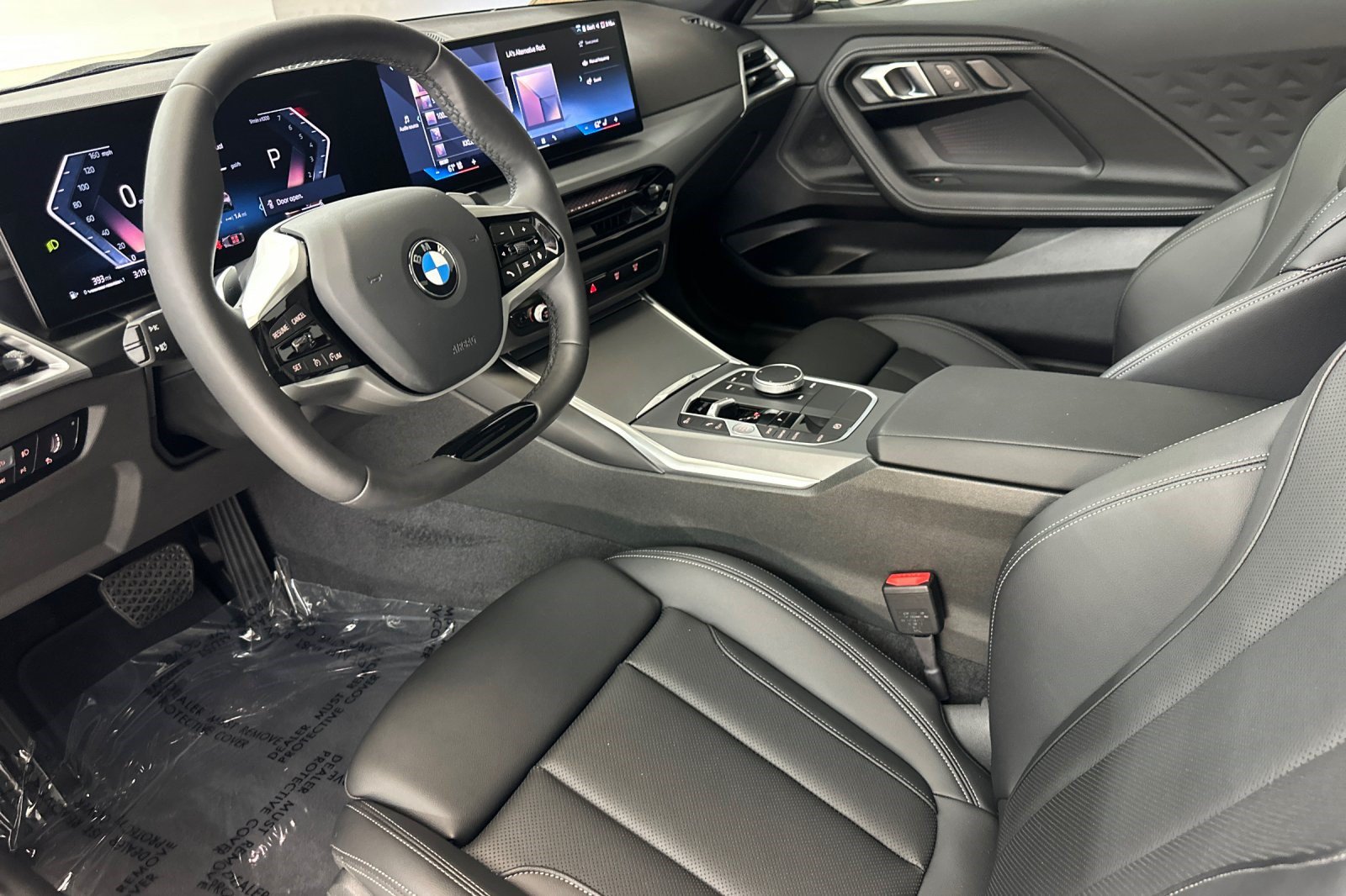Used 2026 BMW 230i Coupe w/ Convenience Package RWD image 4