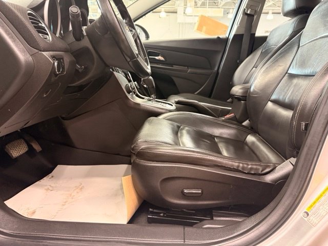 Used 2012 Chevrolet Cruze LT FWD image 9