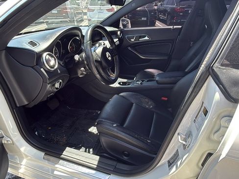 Used 2017 Mercedes-Benz CLA 250 4MATIC image 10
