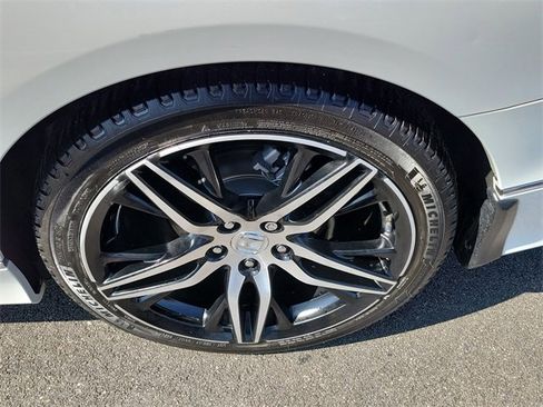 Used 2021 Honda Accord Touring image 7