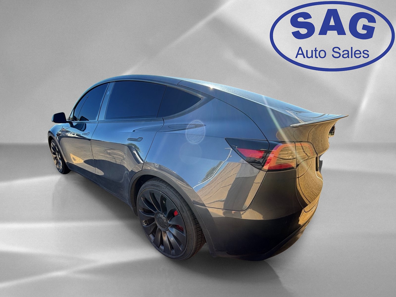 Used 2023 Tesla Model Y Performance AWD/4WD image 4
