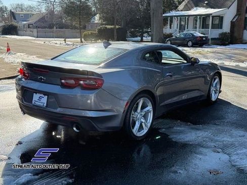 Used 2021 Chevrolet Camaro LT image 12